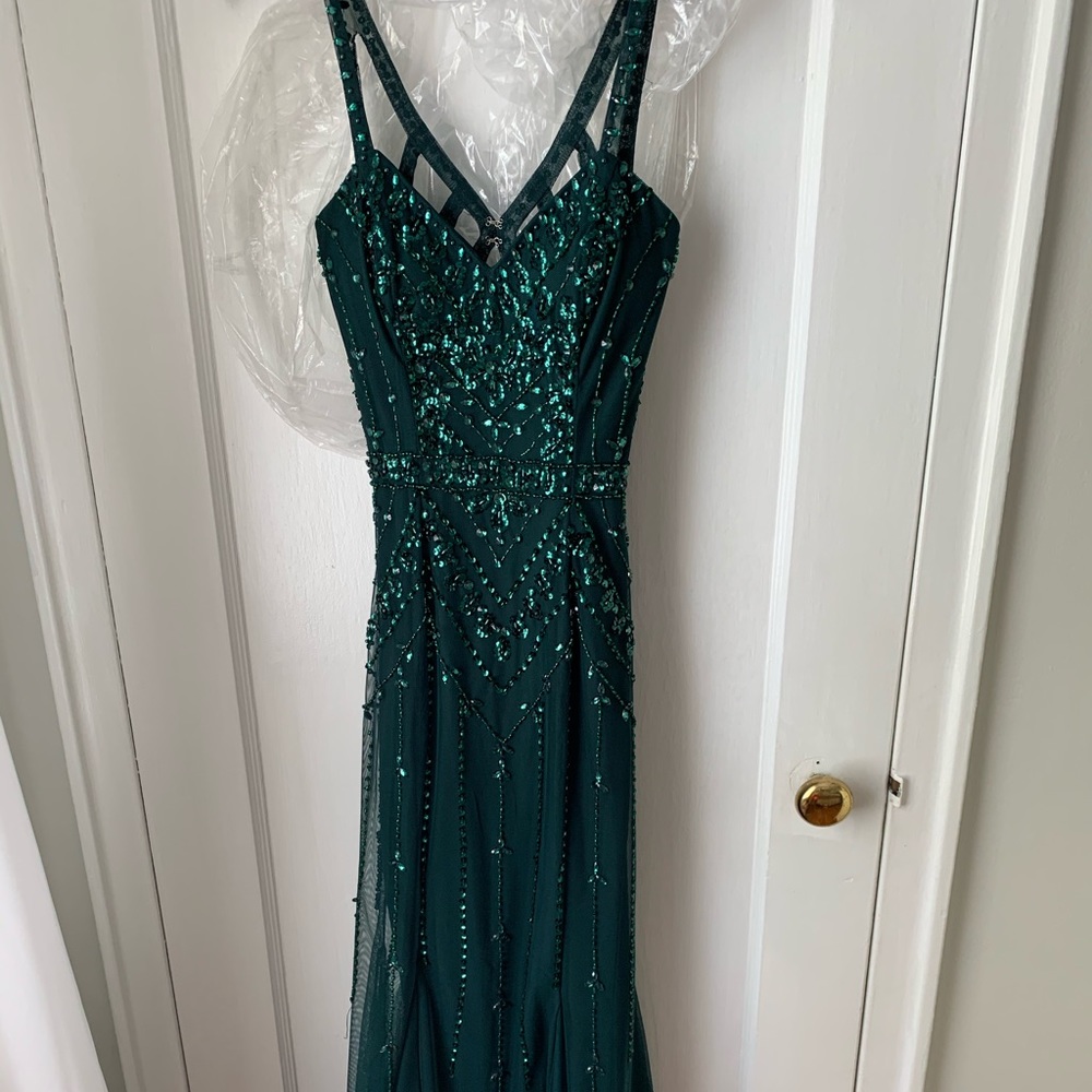 Prom dress green sean collection